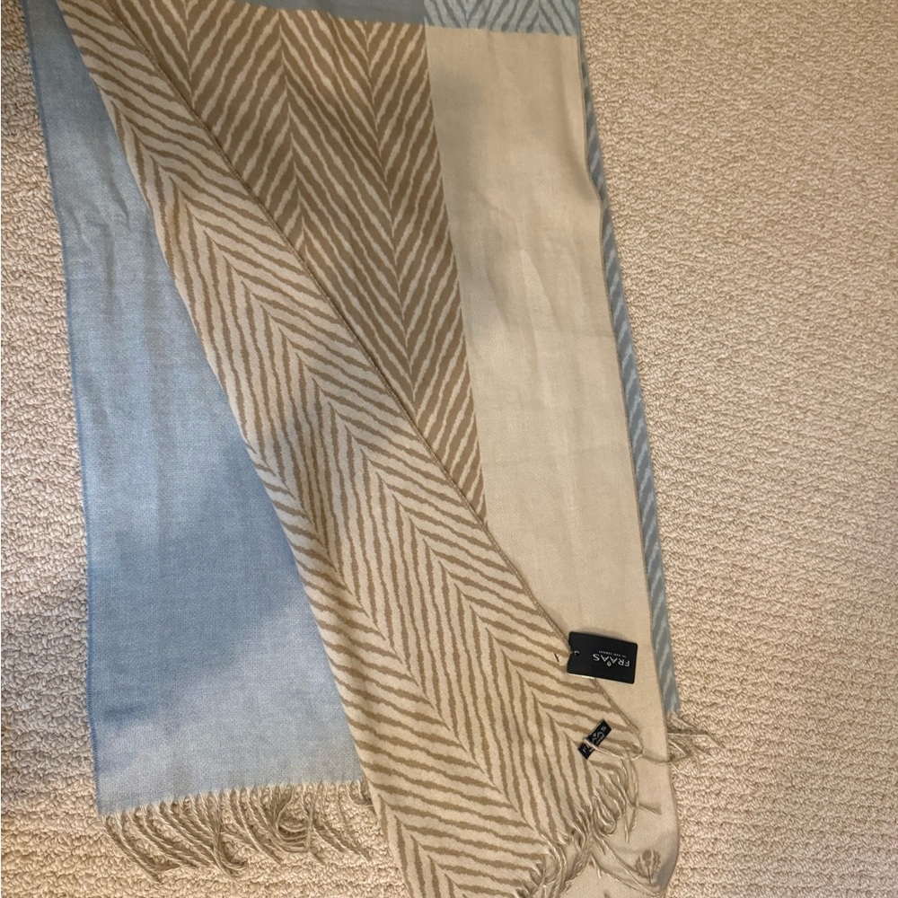 Fraas Beige and Cream Textured Scarf